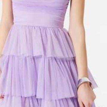 Abito in tulle con Balze color Lilla 3