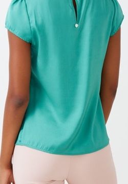 Blusa con catena strass verde 2