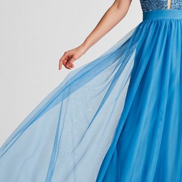 Abito in tulle e paillettes 3