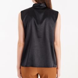 Top in satin color nero dettaglio 1