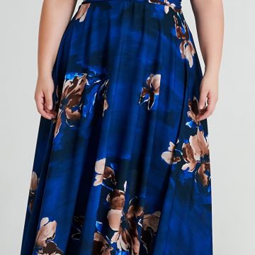 Abito impero Curvy con fantasia a fiori