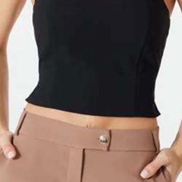 Top bustier con scollo a cuore color nero 1
