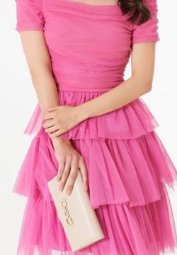 Abito in tulle con balze 3