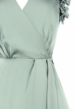 Abito in raso con decoro plisse verde 2