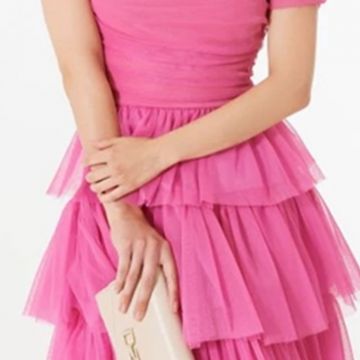 Abito in tulle con balze 3